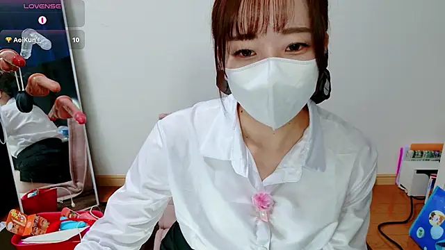 Snapshot of Rio_chan_ chatting on 06.14.26 Rio chan online show from 06.14.26