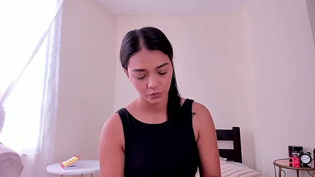 evely coelloo online show from 03.06.25