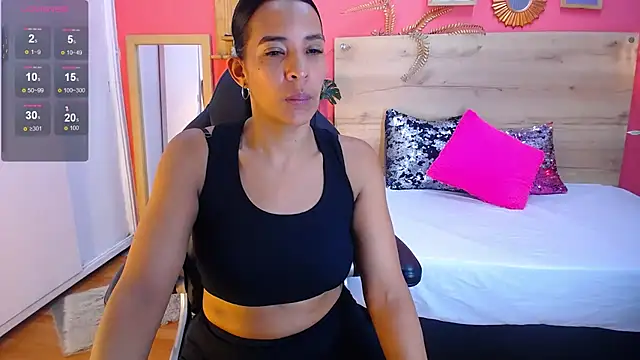 scarlet-foox online show from 03.04.25