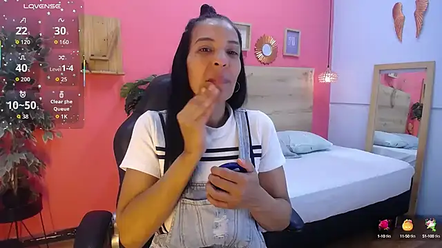 scarlet-foox online show from 09.19.25