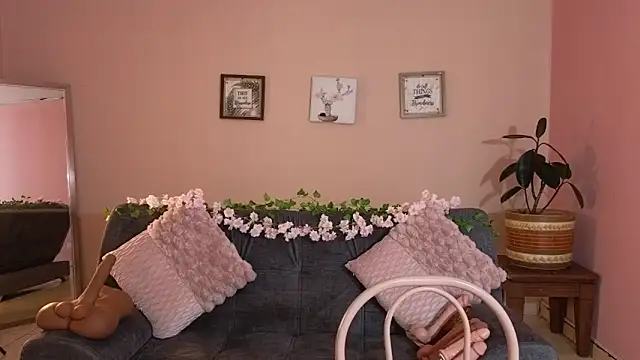 mei sweetcat online show from 10.05.25