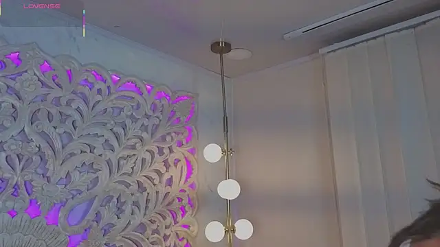 missy taylor  online show from 10.03.25