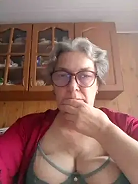 IrinaSweet54 online show from 11.18.25