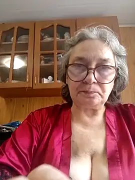 Snapshot of IrinaSweet54 chatting on 06.17.26 IrinaSweet54 online show from 06.17.26