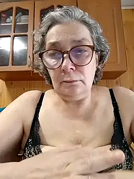 Snapshot of IrinaSweet54 chatting on 06.29.26 IrinaSweet54 online show from 06.29.26