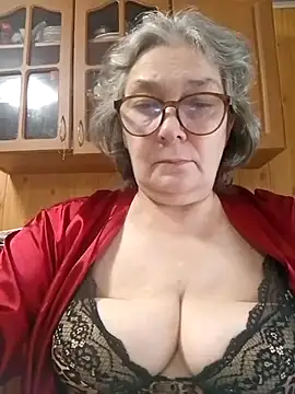 Snapshot of IrinaSweet54 chatting on 07.19.26 IrinaSweet54 online show from 07.19.26