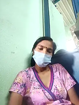 Snapshot of anusiya01 chatting on 01.23.25 anusiya01 online show from 01.23.25