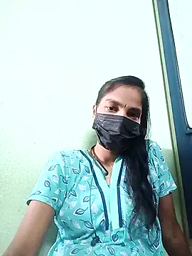 Snapshot of anusiya01 chatting on 02.11.25 anusiya01 online show from 02.11.25