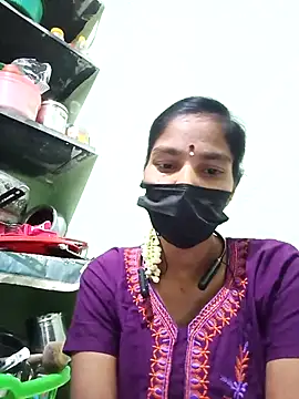 Snapshot of anusiya01 chatting on 03.03.25 anusiya01 online show from 03.03.25