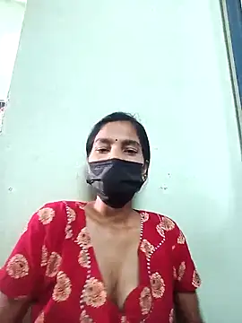 Snapshot of anusiya01 chatting on 03.19.25 anusiya01 online show from 03.19.25