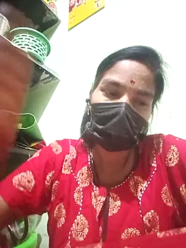 Snapshot of anusiya01 chatting on 09.15.25 anusiya01 online show from 09.15.25