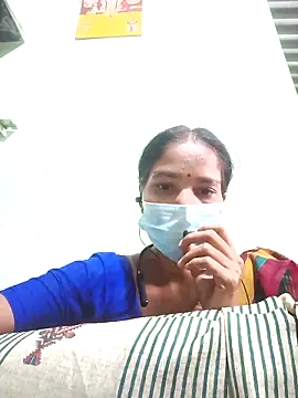 Snapshot of anusiya01 chatting on 11.28.25 anusiya01 online show from 11.28.25