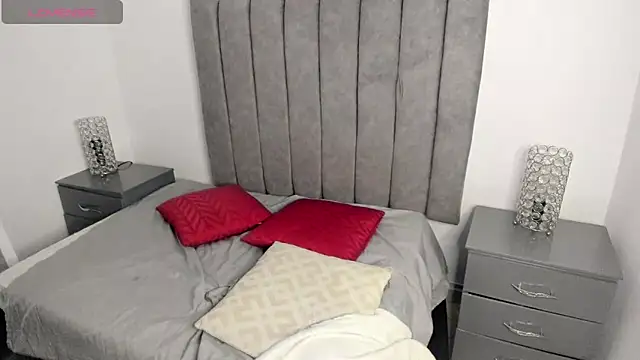 Snapshot of sarah__bigboobs chatting on 01.19.25 sarah bigboobs online show from 01.19.25