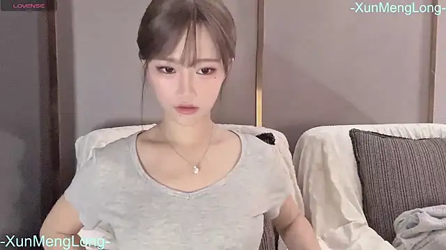 -XunMengLong- online show from 01.06.26