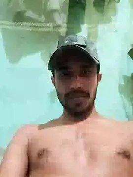 Snapshot of MDROBEL007 chatting on 12.24.24 MDROBEL007 online show from 12.24.24