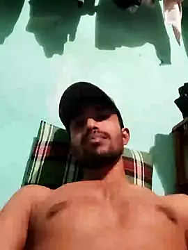 Snapshot of MDROBEL007 chatting on 12.26.24 MDROBEL007 online show from 12.26.24