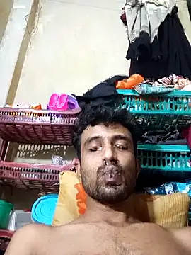 Snapshot of MDROBEL007 chatting on 10.05.25 MDROBEL007 online show from 10.05.25