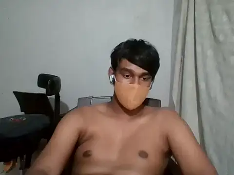 Snapshot of brownguy1234 chatting on 02.02.25 brownguy1234 online show from 02.02.25