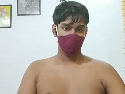 Snapshot of brownguy1234 chatting on 09.23.25 brownguy1234 online show from 09.23.25