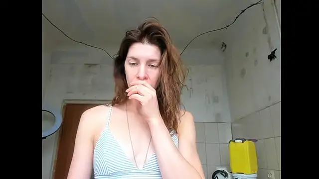 Snapshot of YourSuperModel chatting on 06.12.26 YourSuperModel online show from 06.12.26