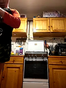 Snapshot of intx800 chatting on 02.05.25 intx800 online show from 02.05.25