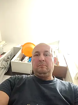 Snapshot of intx800 chatting on 11.11.25 intx800 online show from 11.11.25