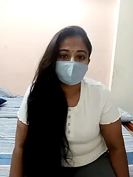 Snapshot of DIZZLING_DIVA chatting on 12.24.24 DIZZLING DIVA online show from 12.24.24