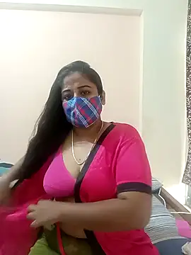 Snapshot of DIZZLING_DIVA chatting on 12.26.24 DIZZLING DIVA online show from 12.26.24