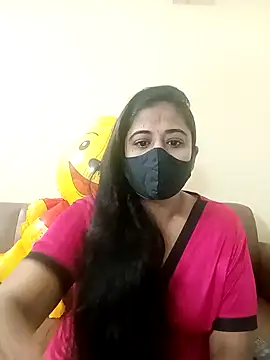 Snapshot of DIZZLING_DIVA chatting on 12.30.24 DIZZLING DIVA online show from 12.30.24