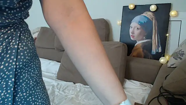 Mallinia online show from 11.25.25