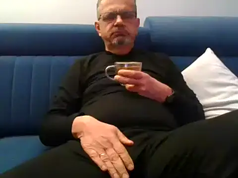 axecoman60 online show from 02.17.25