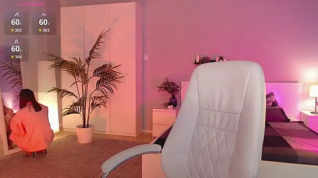 Bellla Haddid online show from 09.09.25