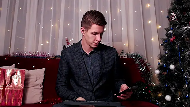 Chris Brien online show from 12.25.24