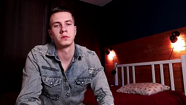 Chris Brien online show from 03.06.25