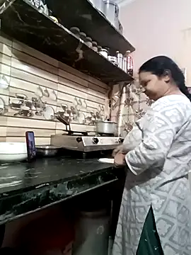 Kavya kapoor online show from 03.08.26