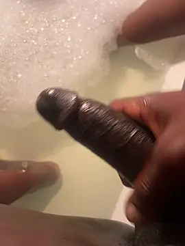 Snapshot of 133pipi chatting on 04.14.26 133pipi online show from 04.14.26