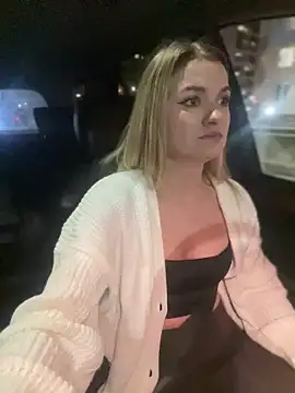 Snapshot of Devill_Angel_ chatting on 12.11.24 Devill Angel online show from 12.11.24