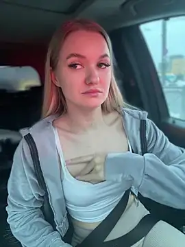 Snapshot of Devill_Angel_ chatting on 01.10.25 Devill Angel online show from 01.10.25