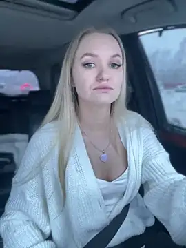 Snapshot of Devill_Angel_ chatting on 01.11.25 Devill Angel online show from 01.11.25