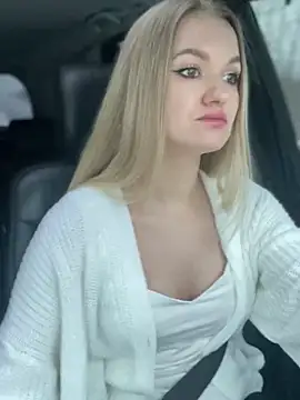 Snapshot of Devill_Angel_ chatting on 02.08.25 Devill Angel online show from 02.08.25