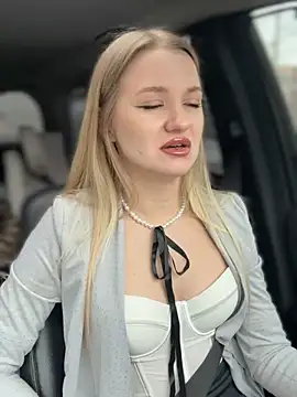 Snapshot of Devill_Angel_ chatting on 03.02.25 Devill Angel online show from 03.02.25