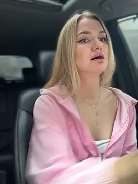 Snapshot of Devill_Angel_ chatting on 11.06.25 Devill Angel online show from 11.06.25