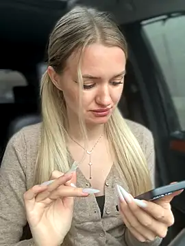 Snapshot of Devill_Angel_ chatting on 11.07.25 Devill Angel online show from 11.07.25