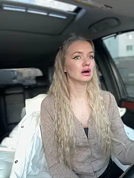 Snapshot of Devill_Angel_ chatting on 11.14.25 Devill Angel online show from 11.14.25