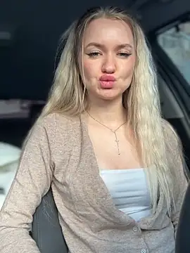 Snapshot of Devill_Angel_ chatting on 11.15.25 Devill Angel online show from 11.15.25