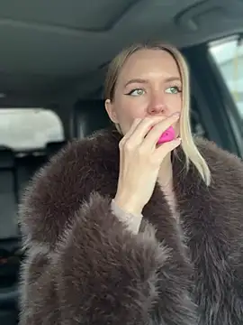 Snapshot of Devill_Angel_ chatting on 01.09.26 Devill Angel online show from 01.09.26