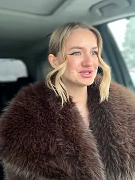 Snapshot of Devill_Angel_ chatting on 01.11.26 Devill Angel online show from 01.11.26