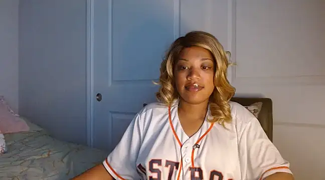 Snapshot of thekelliecapri chatting on 01.31.25 thekelliecapri online show from 01.31.25