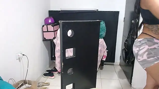 Snapshot of alanajonees22 chatting on 12.23.24 alanajonees22 online show from 12.23.24