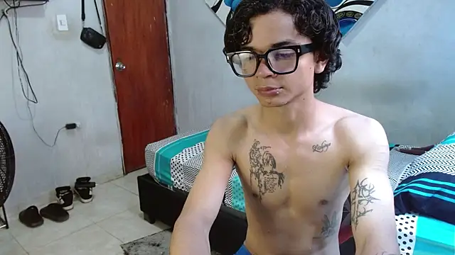 Snapshot of Lovebeng_ chatting on 03.21.26 Lovebeng online show from 03.21.26